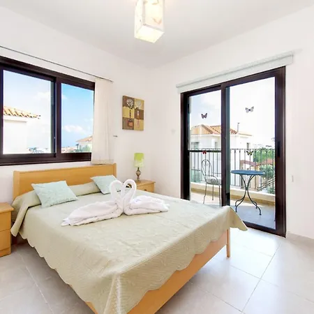 Eugenia * Paralimni